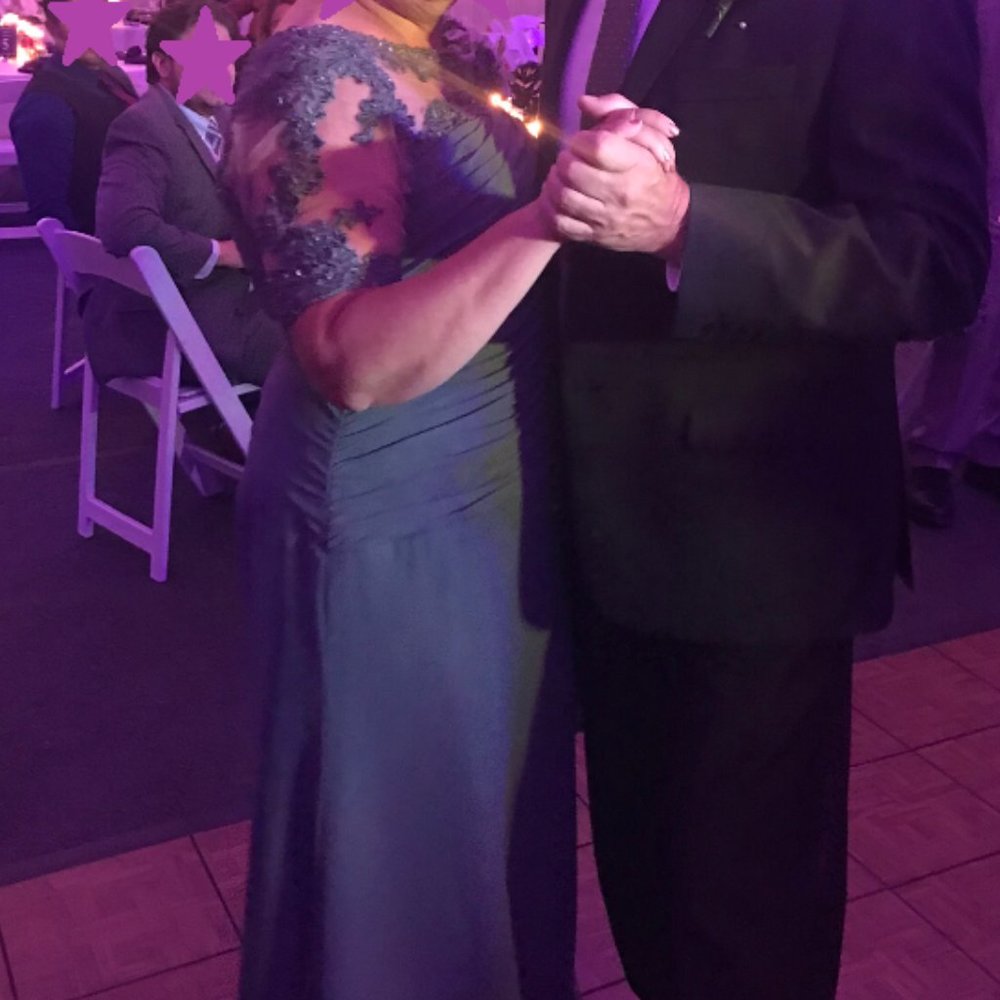 Mother of the Bride/Groom DESIGNER Gown! Size 16